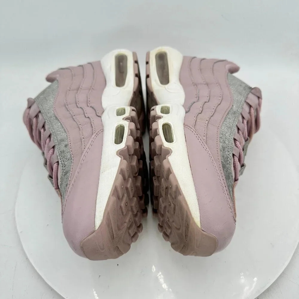 Nike Air Max 95 Particle Rose Women Size 10.5  AT0068-600 Rose Silver Shoes
